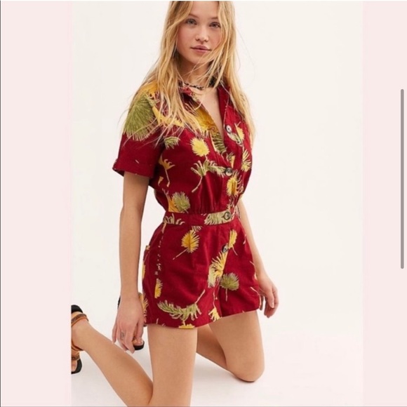 Free People NWT Hawaiian Print Romper XS/Small - Picture 9 of 9